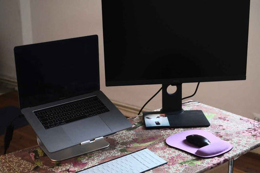 Ideal height for a laptop stand